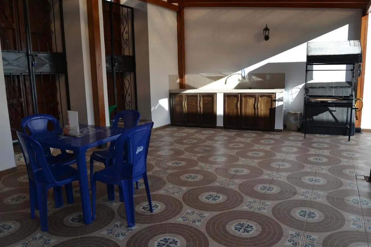 Green Apple Hostel Quito Guest house